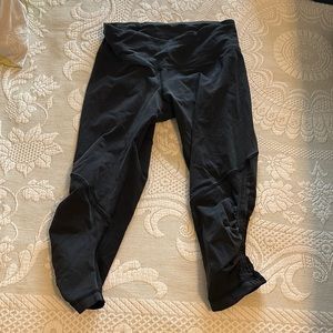 🍋Lululemon womens size 6 cropped legging
